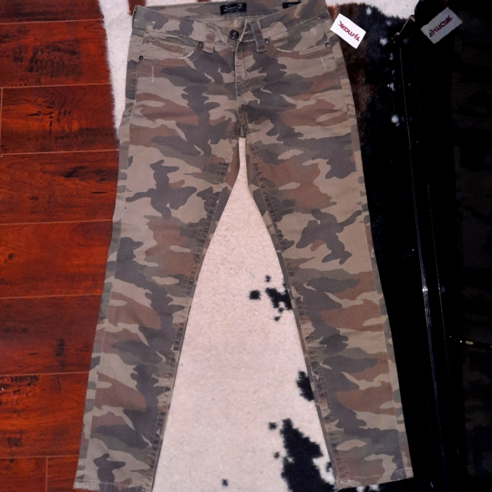 Cute seven jeans!!!!